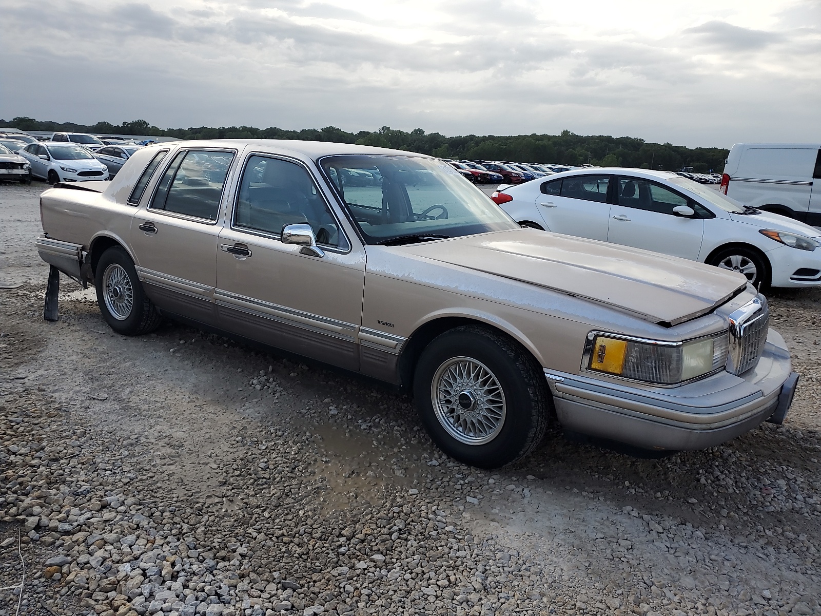 1LNLM82W1PY612992 1993 Lincoln Town Car Signature