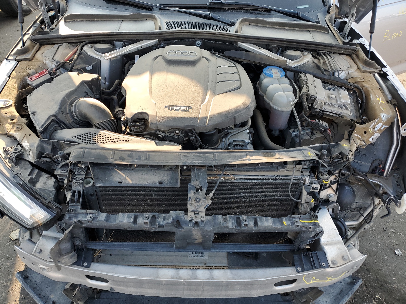 WAUENAF4XJN006915 2018 Audi A4 Premium Plus