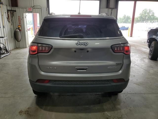  JEEP COMPASS 2017 Srebrny
