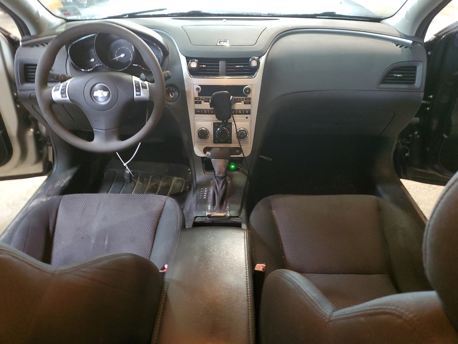 1G1ZC5EB6AF104358 2010 Chevrolet Malibu 1Lt