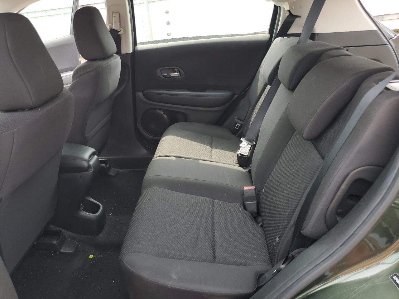 2016 Honda Hr-V Lx VIN: 3CZRU6H32GM752216 Lot: 64717604