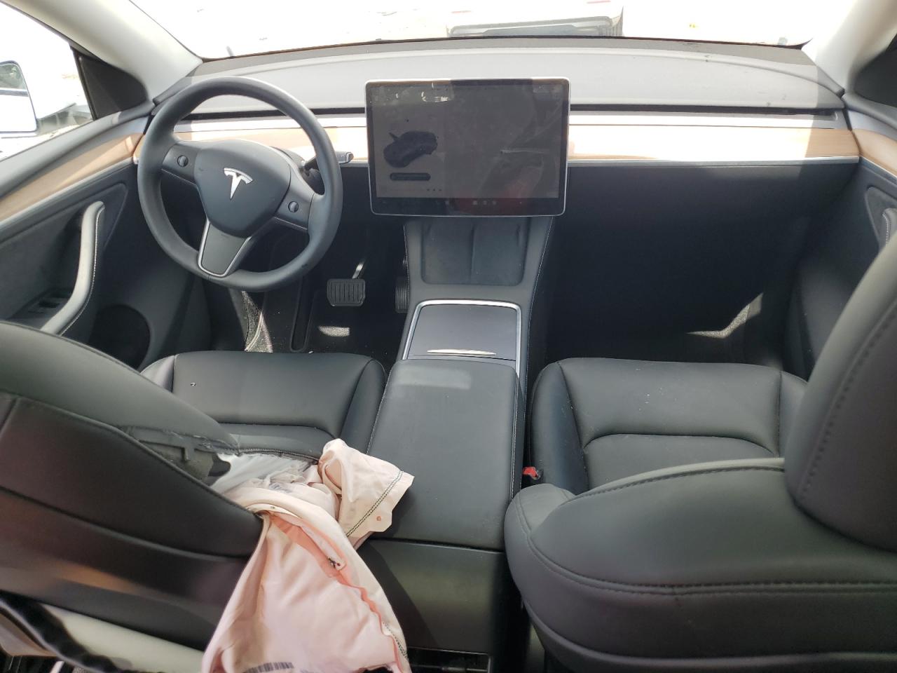 7SAYGDEE8RA230880 Tesla Model Y  8