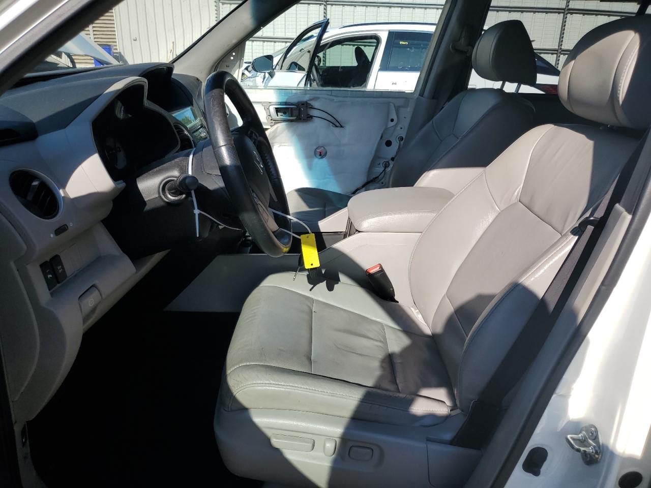 2011 Honda Pilot Touring VIN: 5FNYF3H99BB027210 Lot: 62992574