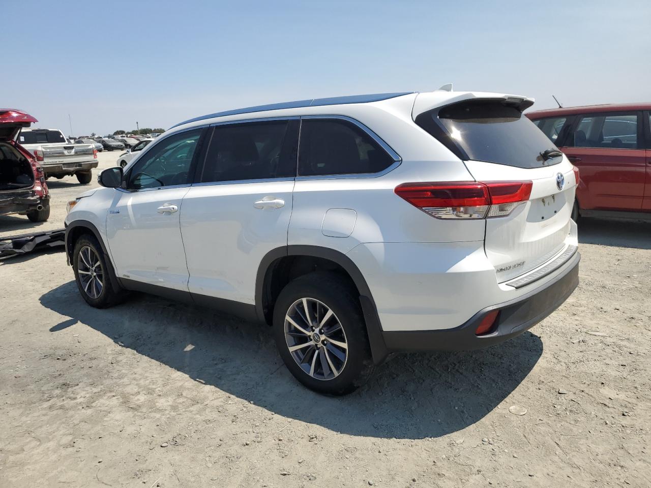 2019 Toyota Highlander Hybrid VIN: 5TDJGRFH2KS067992 Lot: 65281224