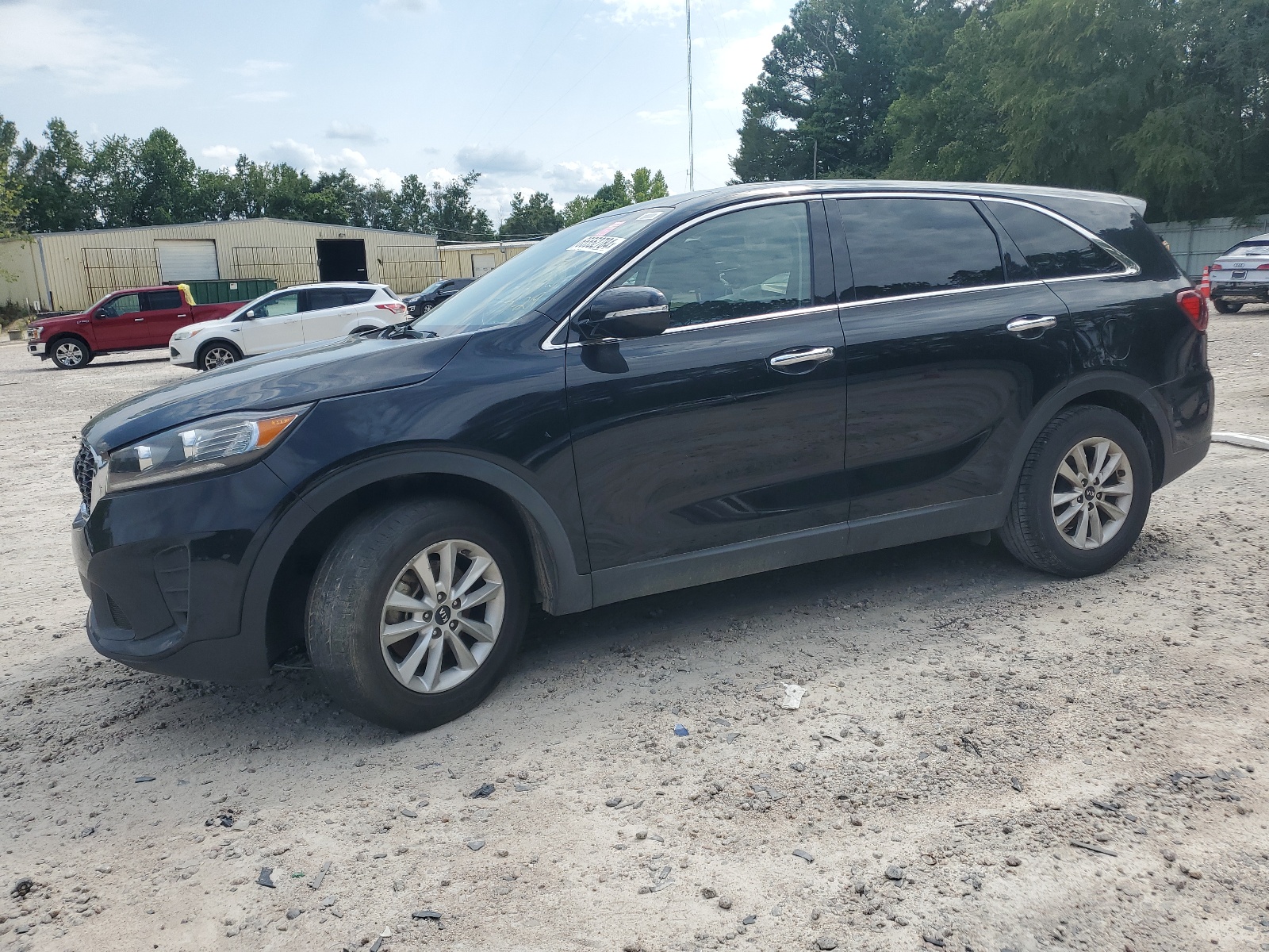 2019 Kia Sorento Lx vin: 5XYPG4A5XKG494876