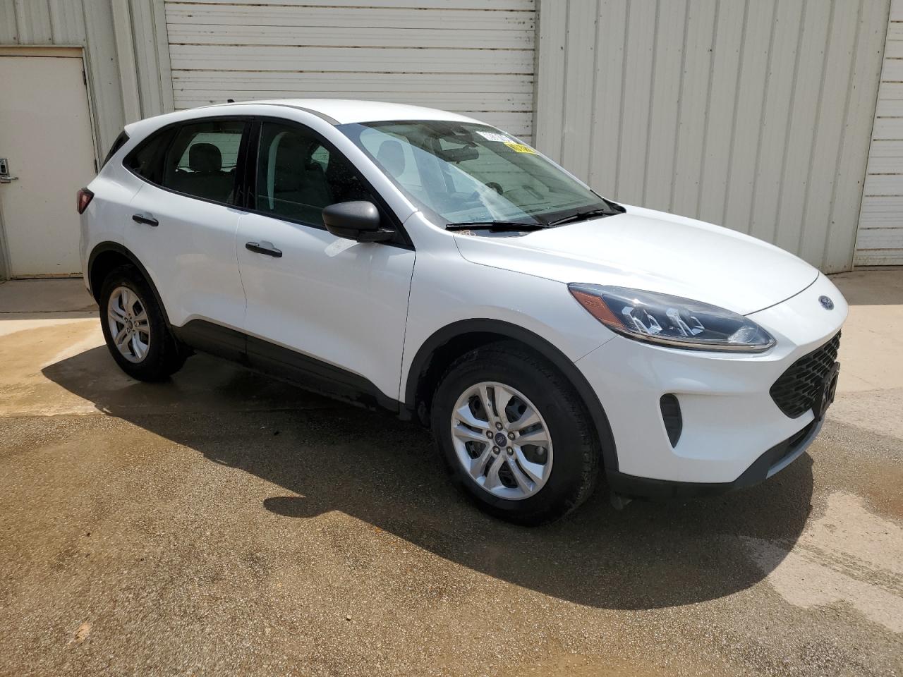 2022 Ford Escape S VIN: 1FMCU9F64NUB53428 Lot: 60530184