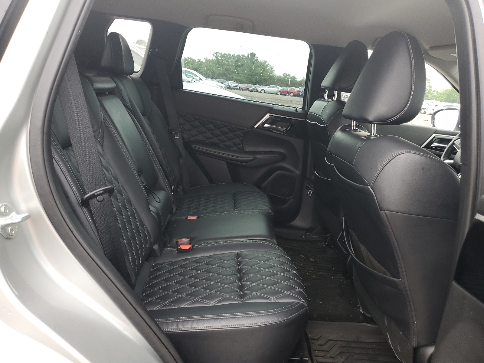 JA4J4VA84NZ073329 2022 Mitsubishi Outlander Sel