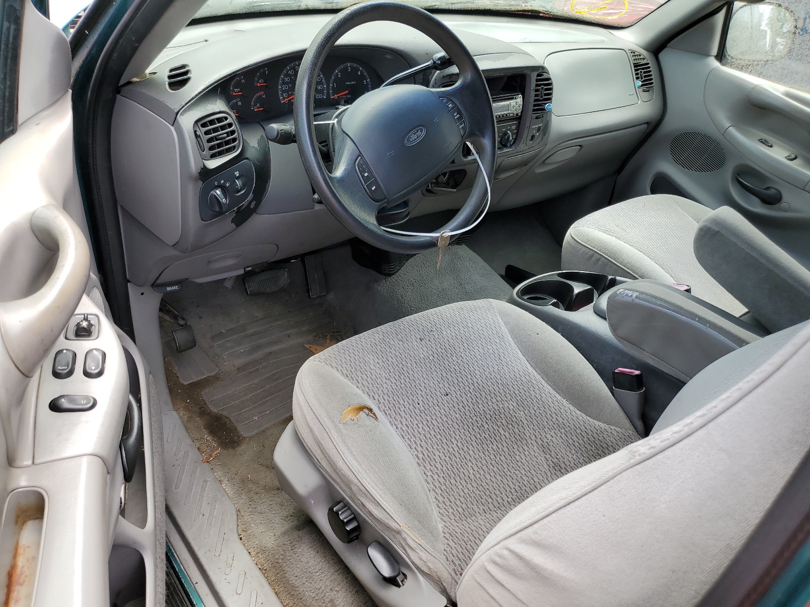 2FTZX18W0WCA56748 1998 Ford F150