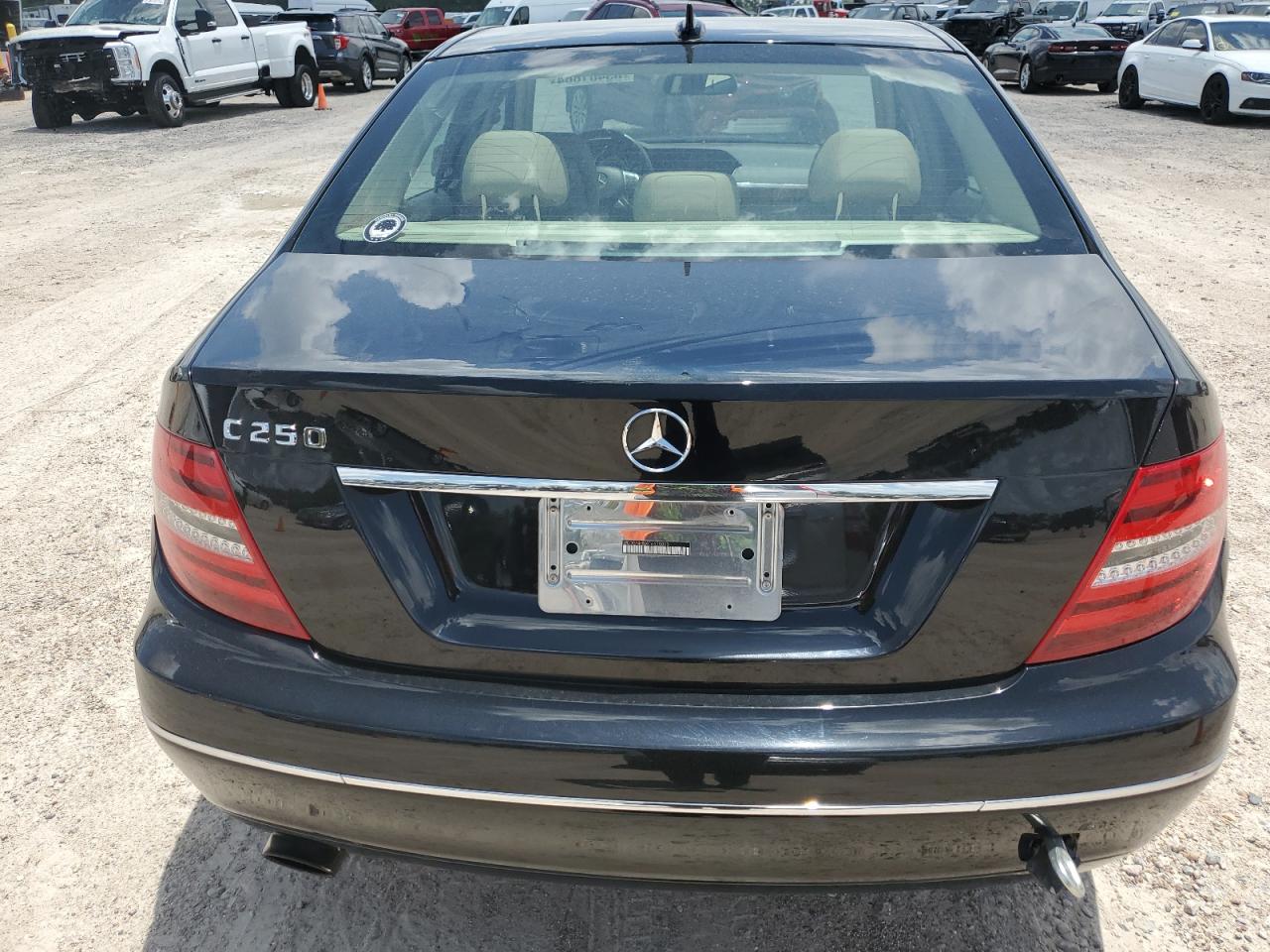 2012 Mercedes-Benz C 250 VIN: WDDGF4HBXCA620093 Lot: 63401664