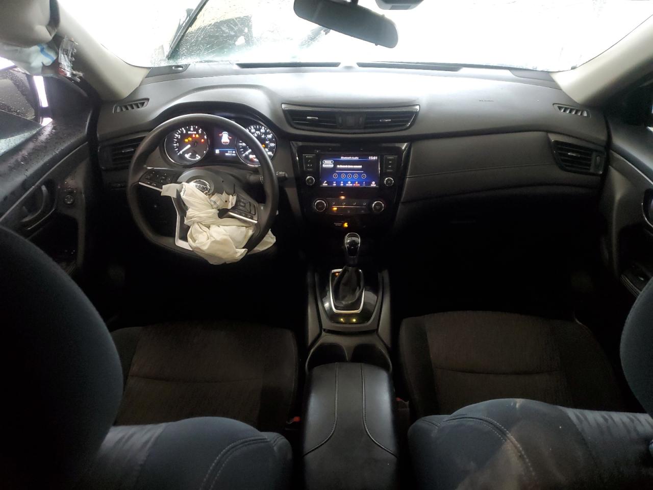 2019 Nissan Rogue S VIN: 5N1AT2MTXKC800104 Lot: 64353784