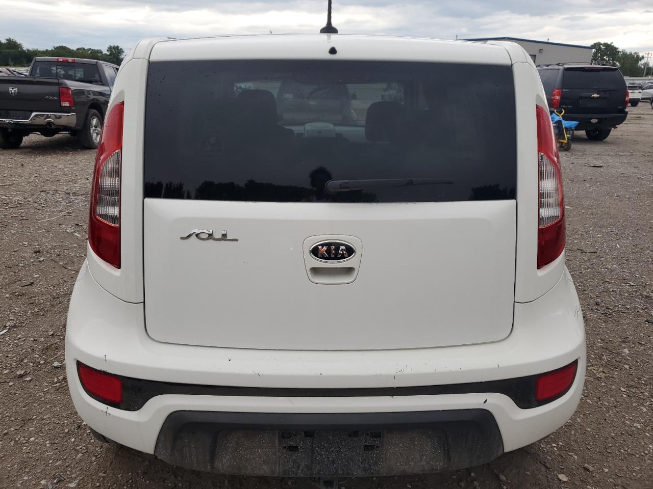 2012 Kia Soul + VIN: KNDJT2A68C7406078 Lot: 62847214
