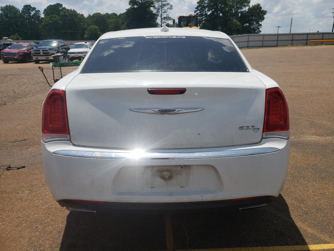 2C3CCAEG4FH894027 2015 Chrysler 300C