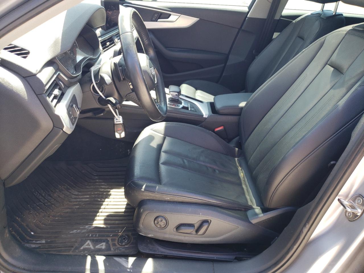 2017 Audi A4 Premium VIN: WAUANAF44HN047176 Lot: 63693874