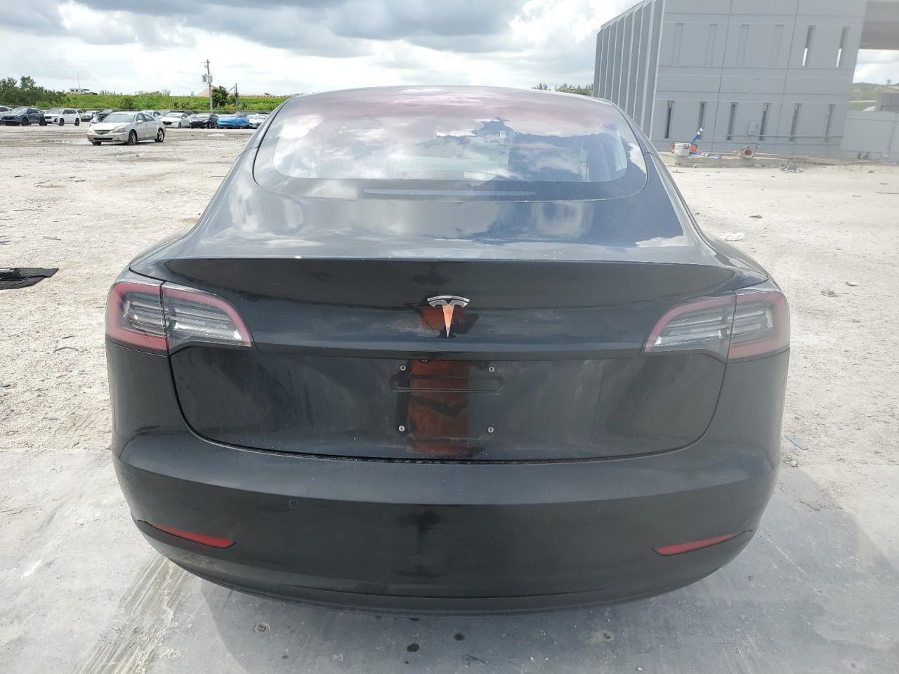 2018 Tesla Model 3 VIN: 5YJ3E1EA3JF016198 Lot: 64208224