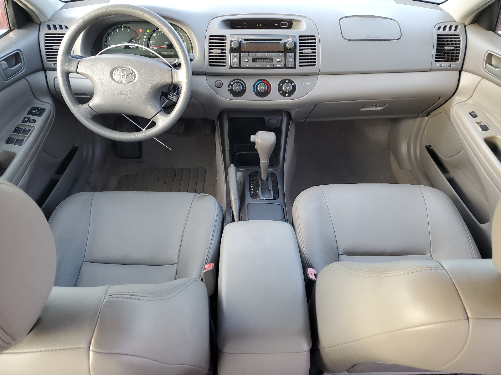 4T1BF32K24U070620 2004 Toyota Camry Le