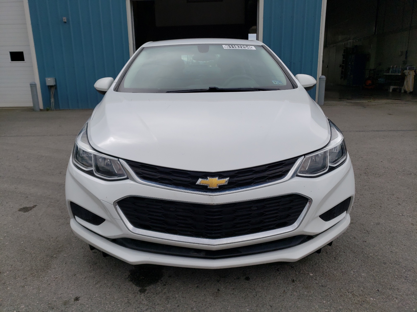 2018 Chevrolet Cruze Ls vin: 1G1BC5SM3J7210820