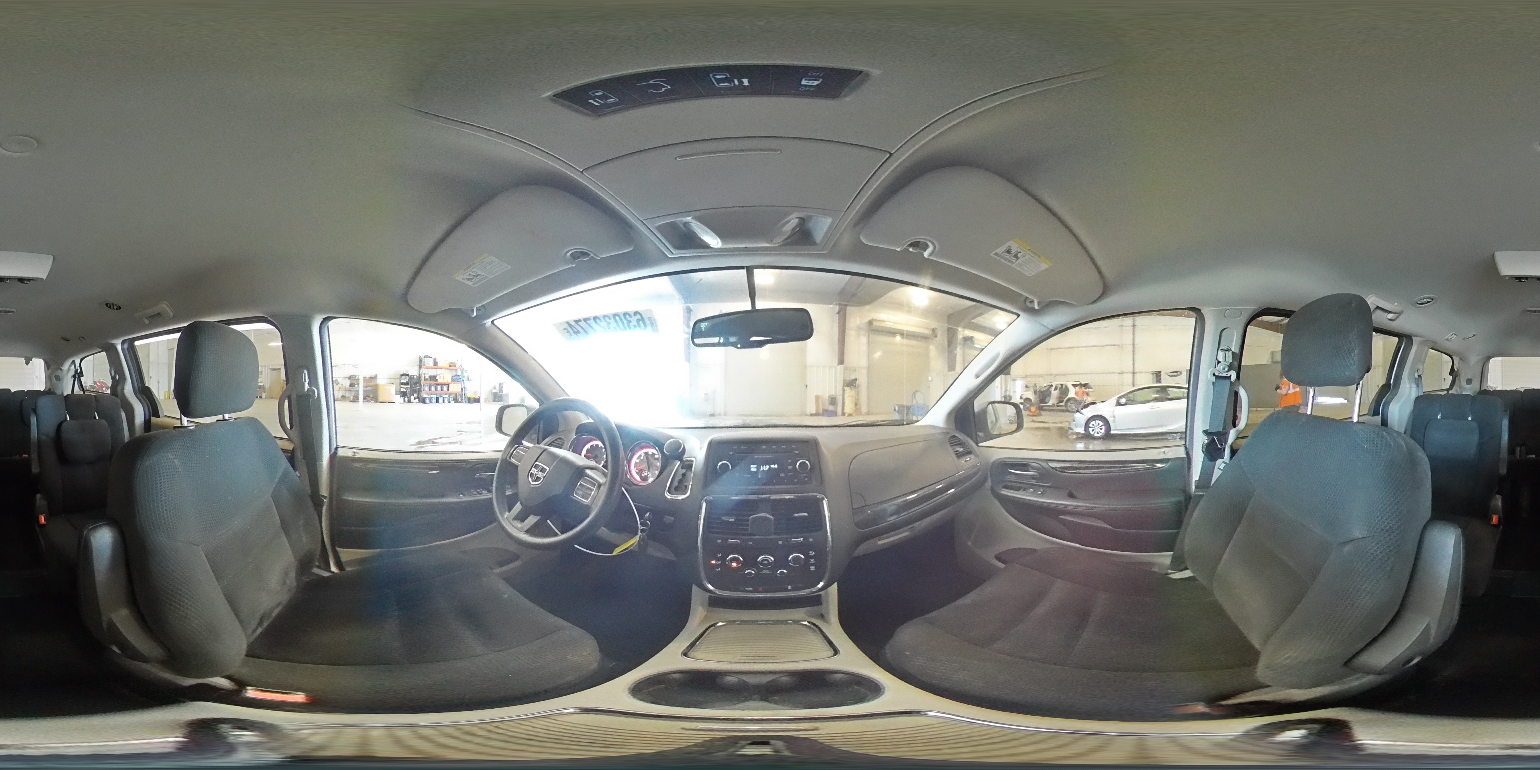 2015 Dodge Grand Caravan Sxt VIN: 2C4RDGCG5FR748061 Lot: 63032774