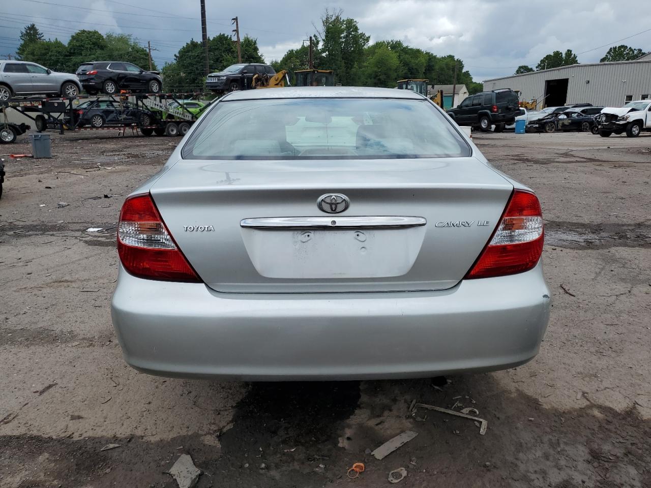 2004 Toyota Camry Le VIN: 4T1BE32KX4U831011 Lot: 64297044