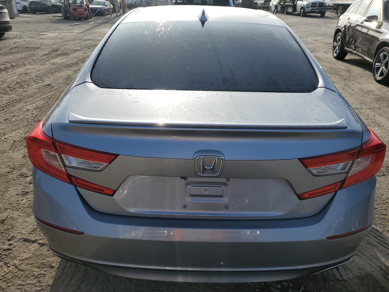 2018 Honda Accord Sport vin: 1HGCV1F32JA078959