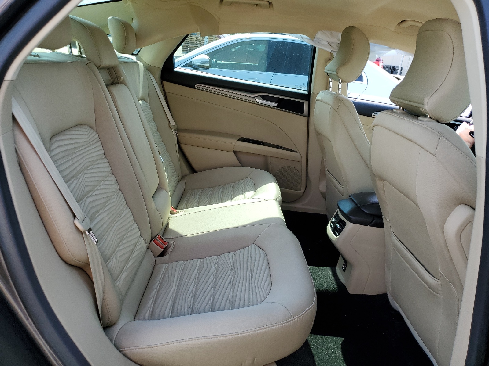 3FA6P0H70GR106889 2016 Ford Fusion Se