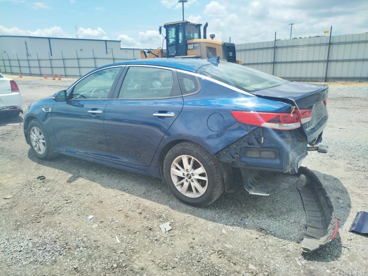 5XXGT4L34JG207350 2018 KIA OPTIMA - Image 2