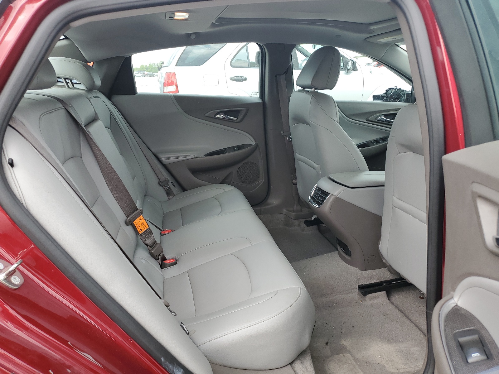 1G1ZD5ST8JF157654 2018 Chevrolet Malibu Lt