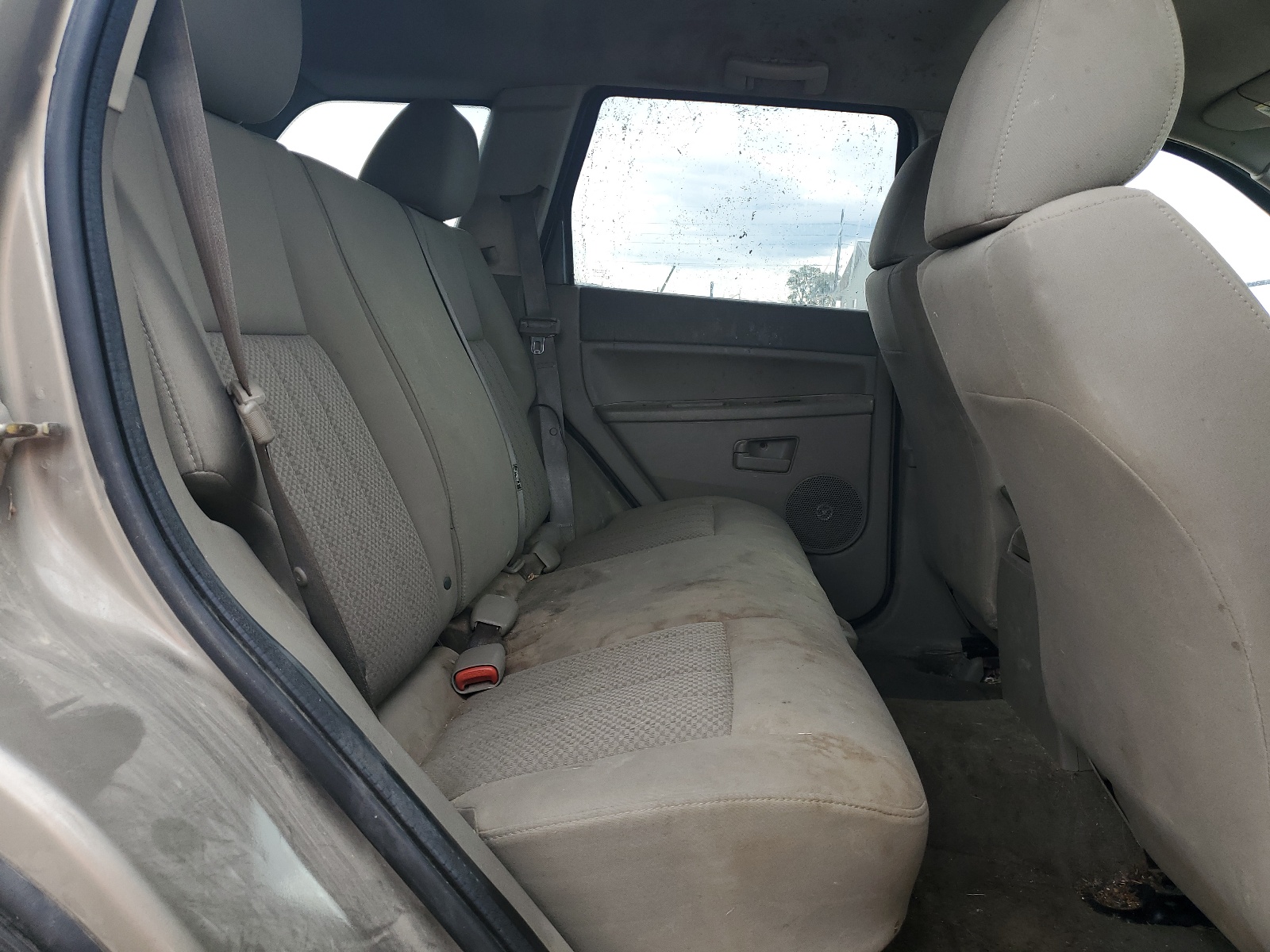 1J4GR48K25C684339 2005 Jeep Grand Cherokee Laredo