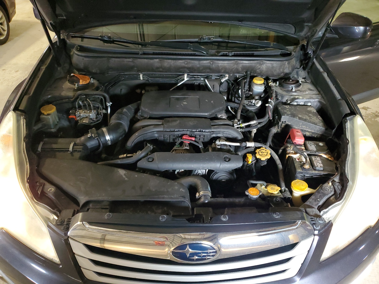 4S4BRBLC7B3358676 2011 Subaru Outback 2.5I Limited