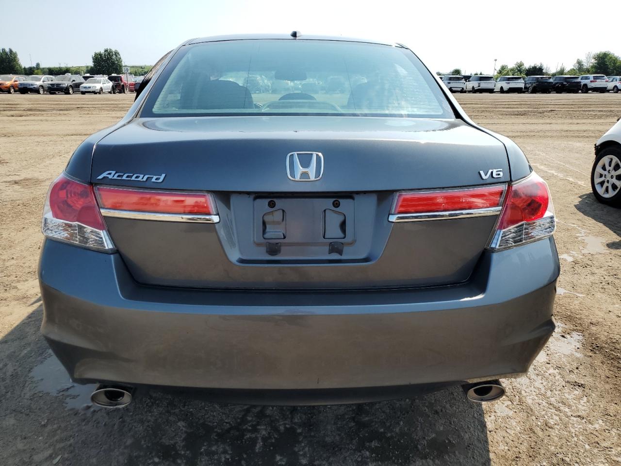 1HGCP3F83BA800586 2011 Honda Accord Exl