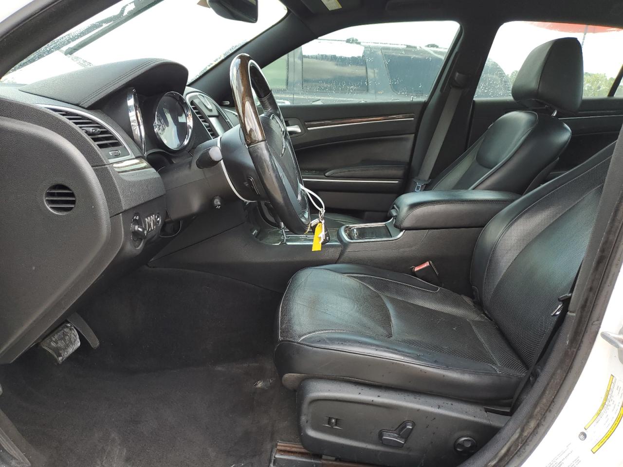 2013 Chrysler 300C VIN: 2C3CCAET2DH577602 Lot: 63181714