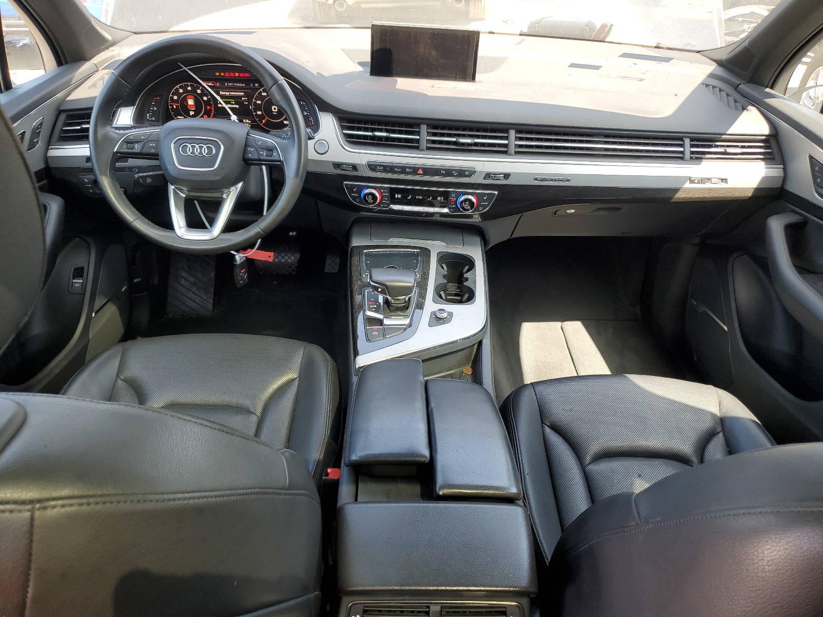 WA1LHAF74KD033914 2019 Audi Q7 Premium Plus