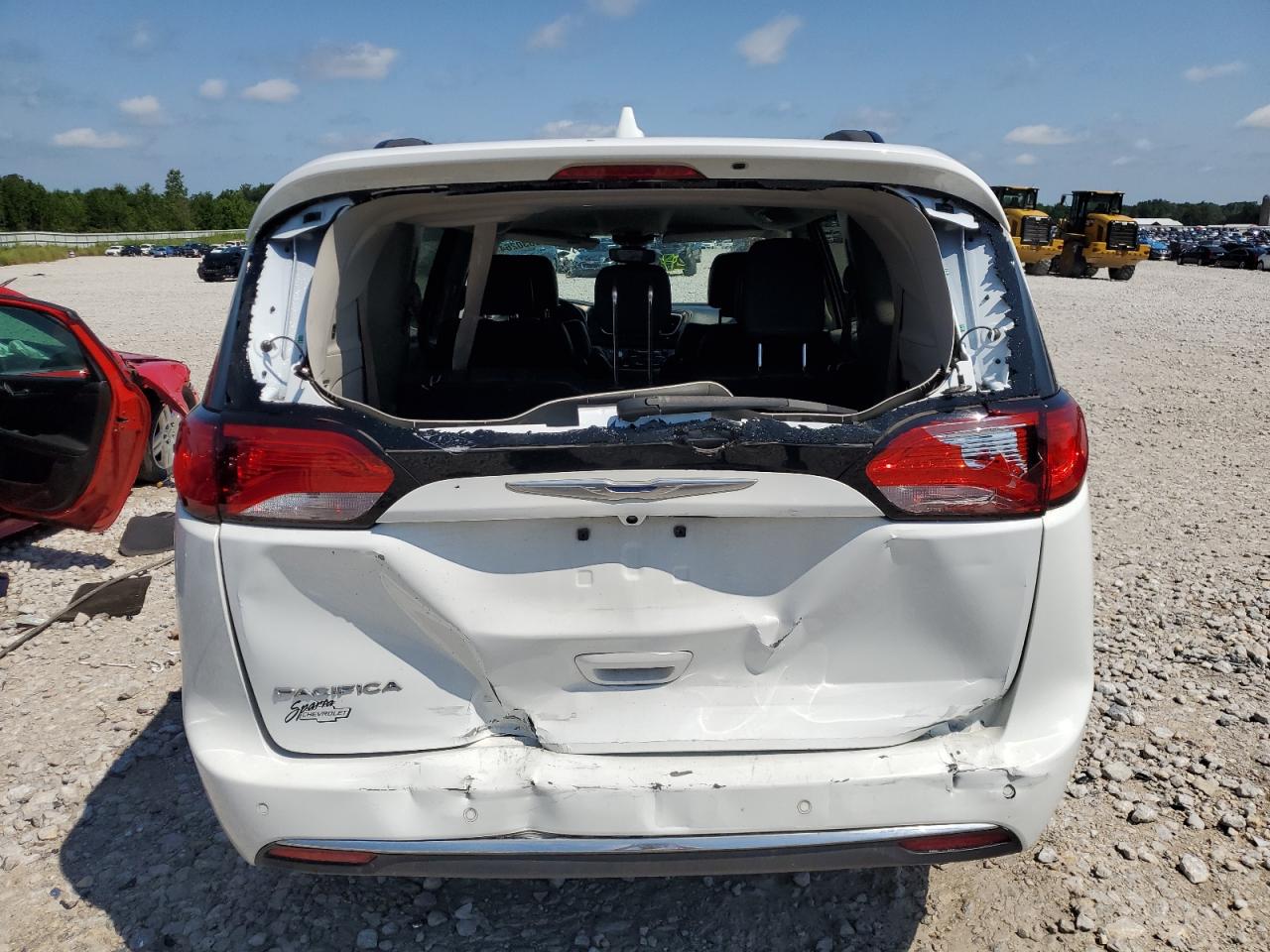 2017 Chrysler Pacifica Touring L VIN: 2C4RC1BG1HR675761 Lot: 62630264