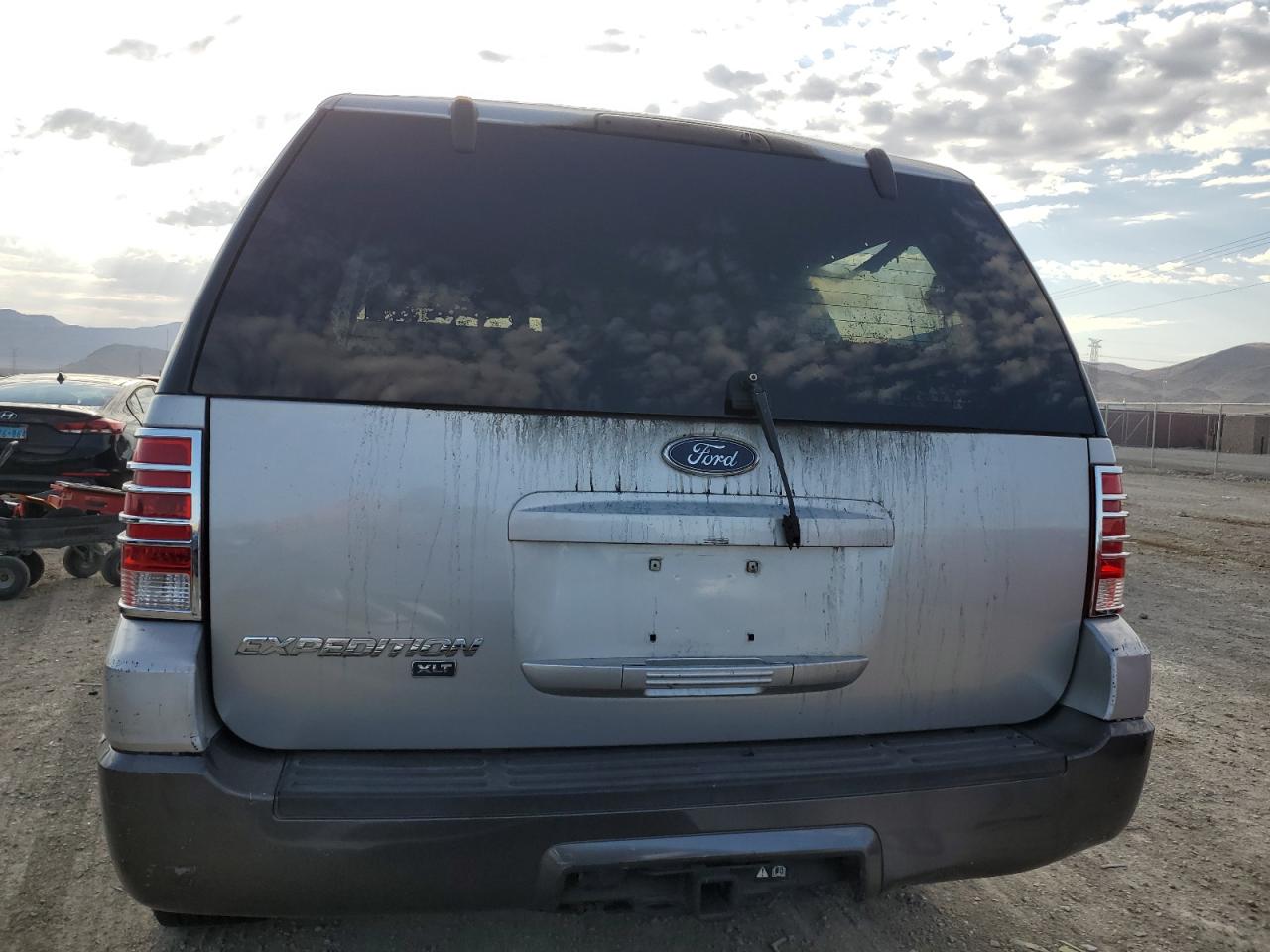 2004 Ford Expedition Xlt VIN: 1FMFU16L44LA79579 Lot: 63803994