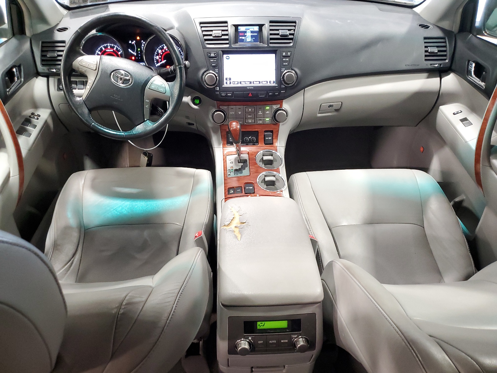 5TDDK3EH1AS008246 2010 Toyota Highlander Limited