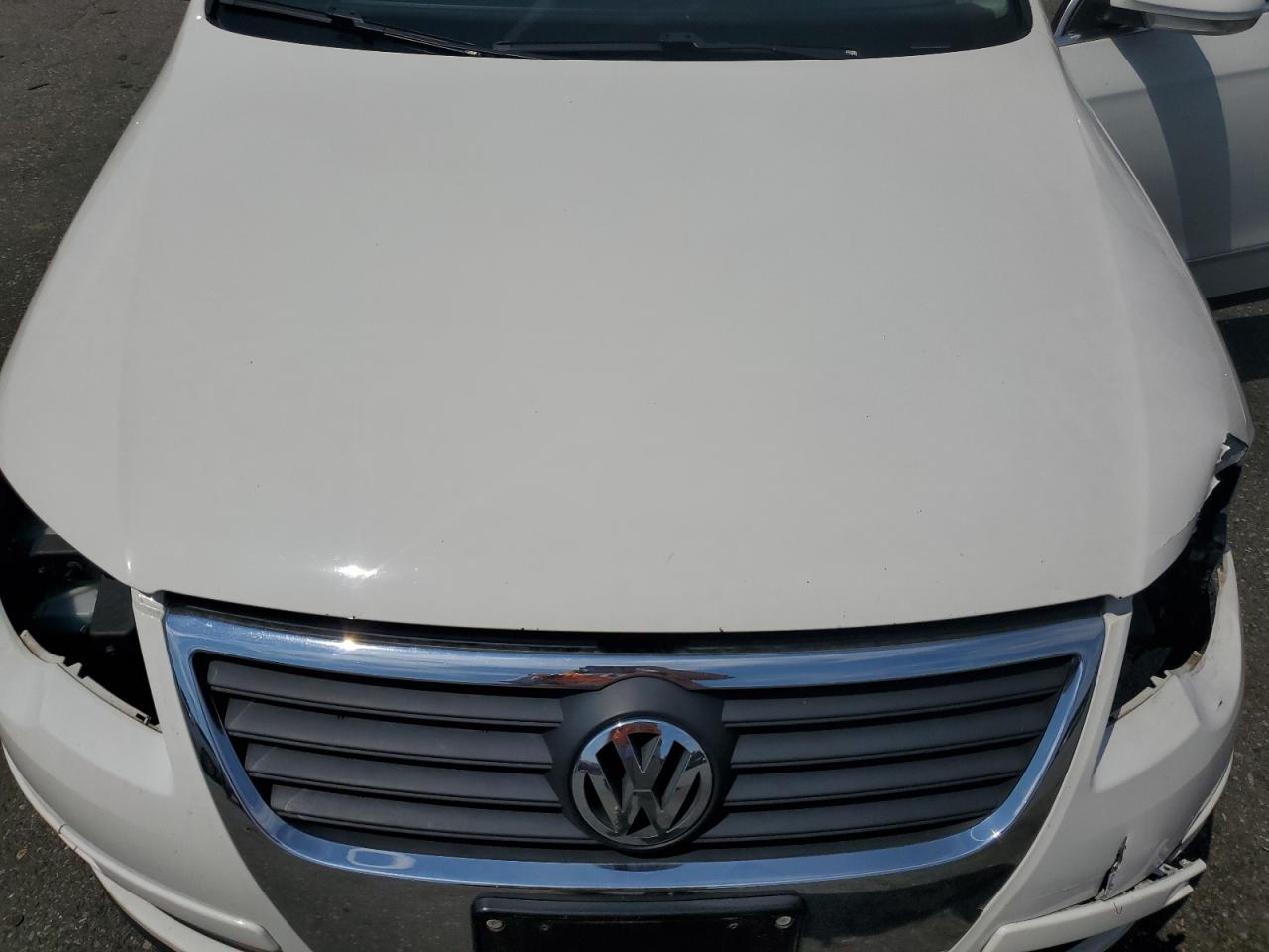 2010 Volkswagen Passat Komfort VIN: WVWJM7AN1AP052547 Lot: 80516694