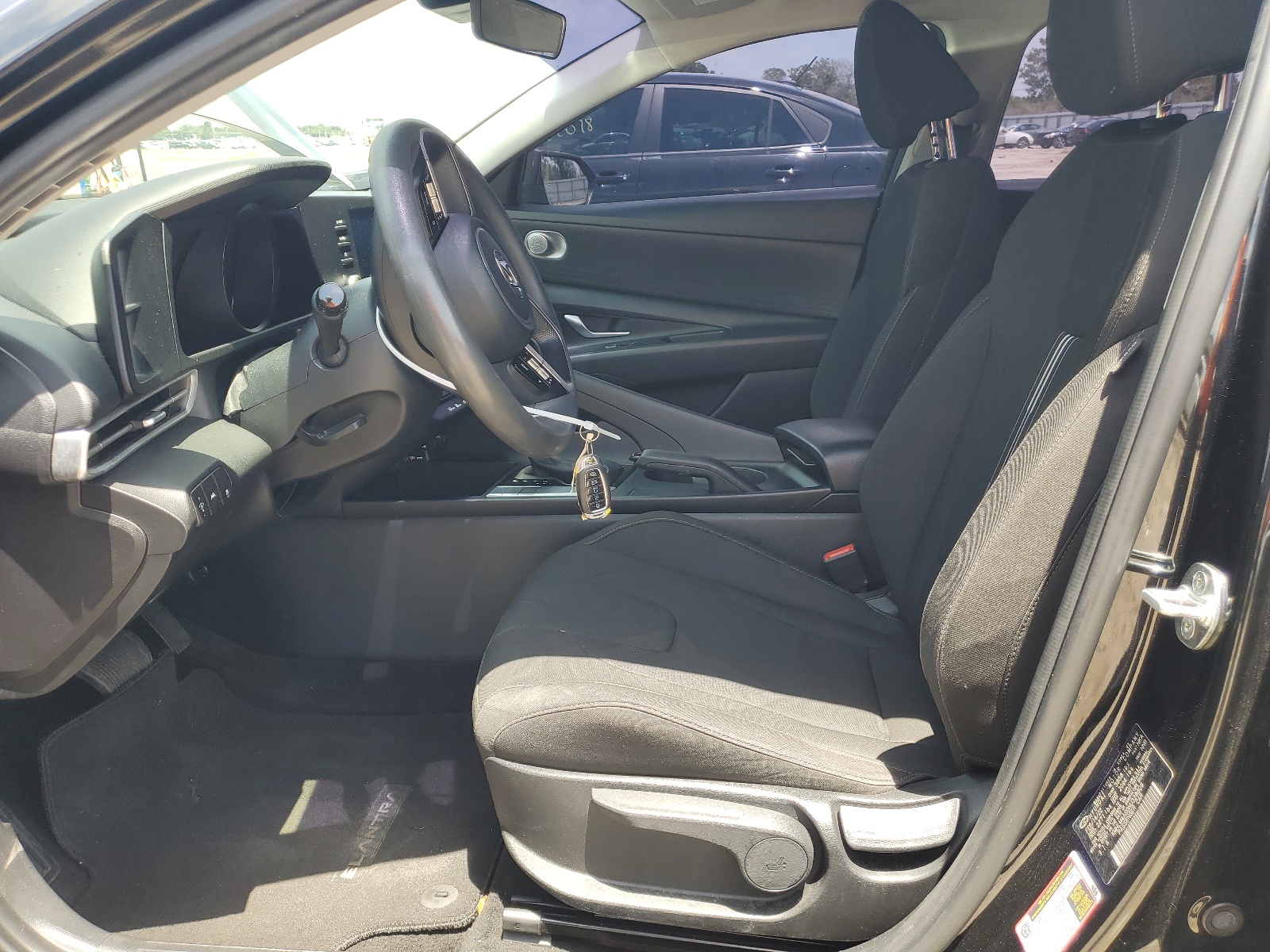 KMHLM4AG0NU328809 2022 Hyundai Elantra Sel