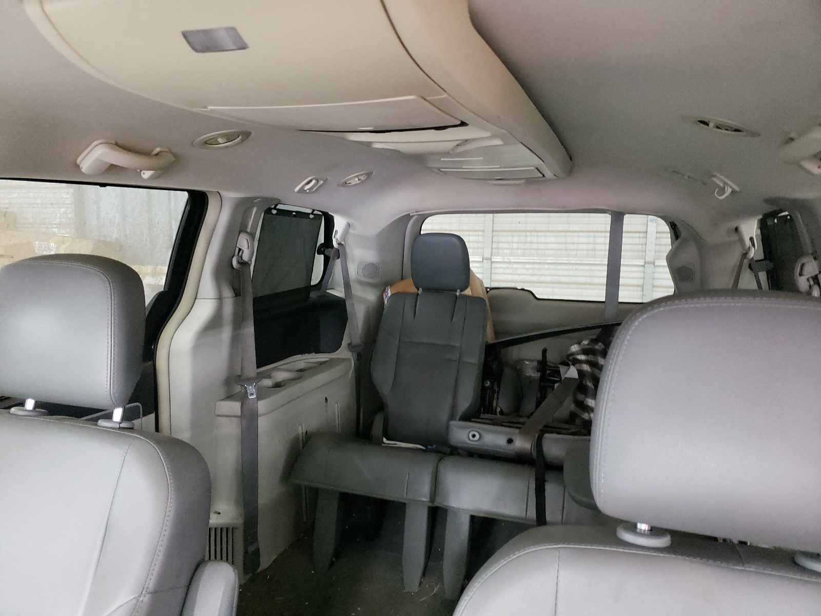 2V4RW3DG5BR622168 2011 Volkswagen Routan Se