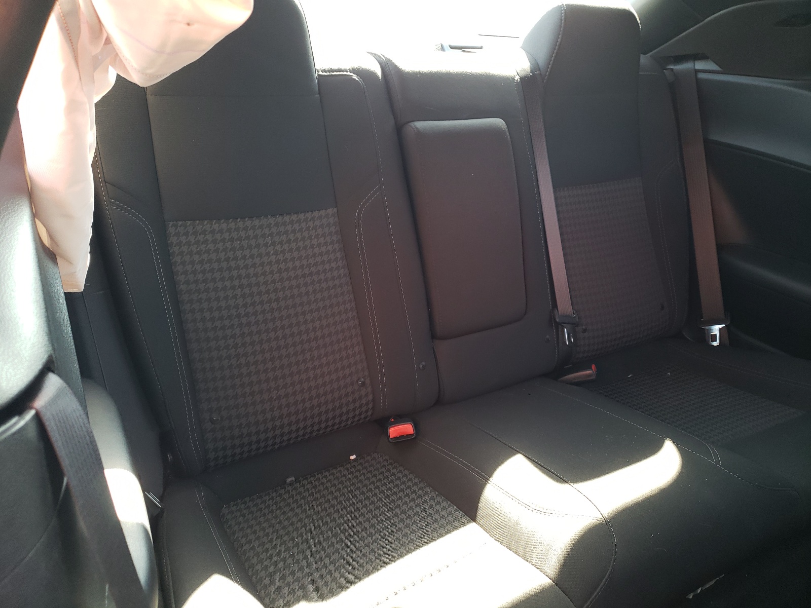 2C3CDZAG7GH309184 2016 Dodge Challenger Sxt