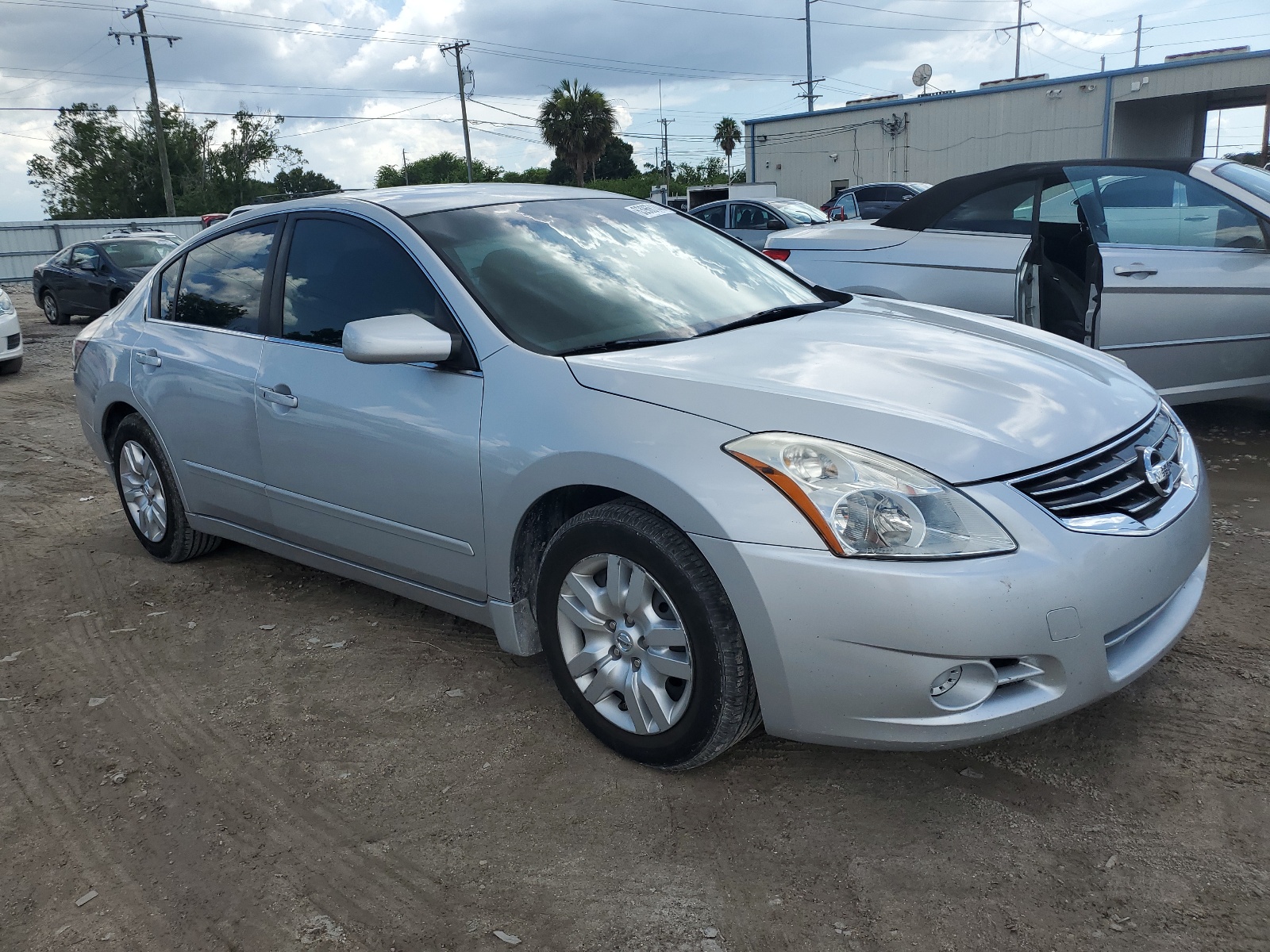 2012 Nissan Altima Base vin: 1N4AL2AP2CC204584