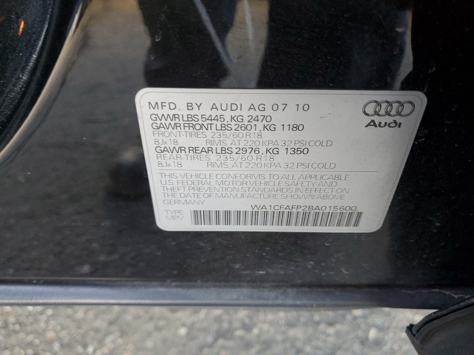 WA1CFAFP2BA015600 2011 Audi Q5 Premium