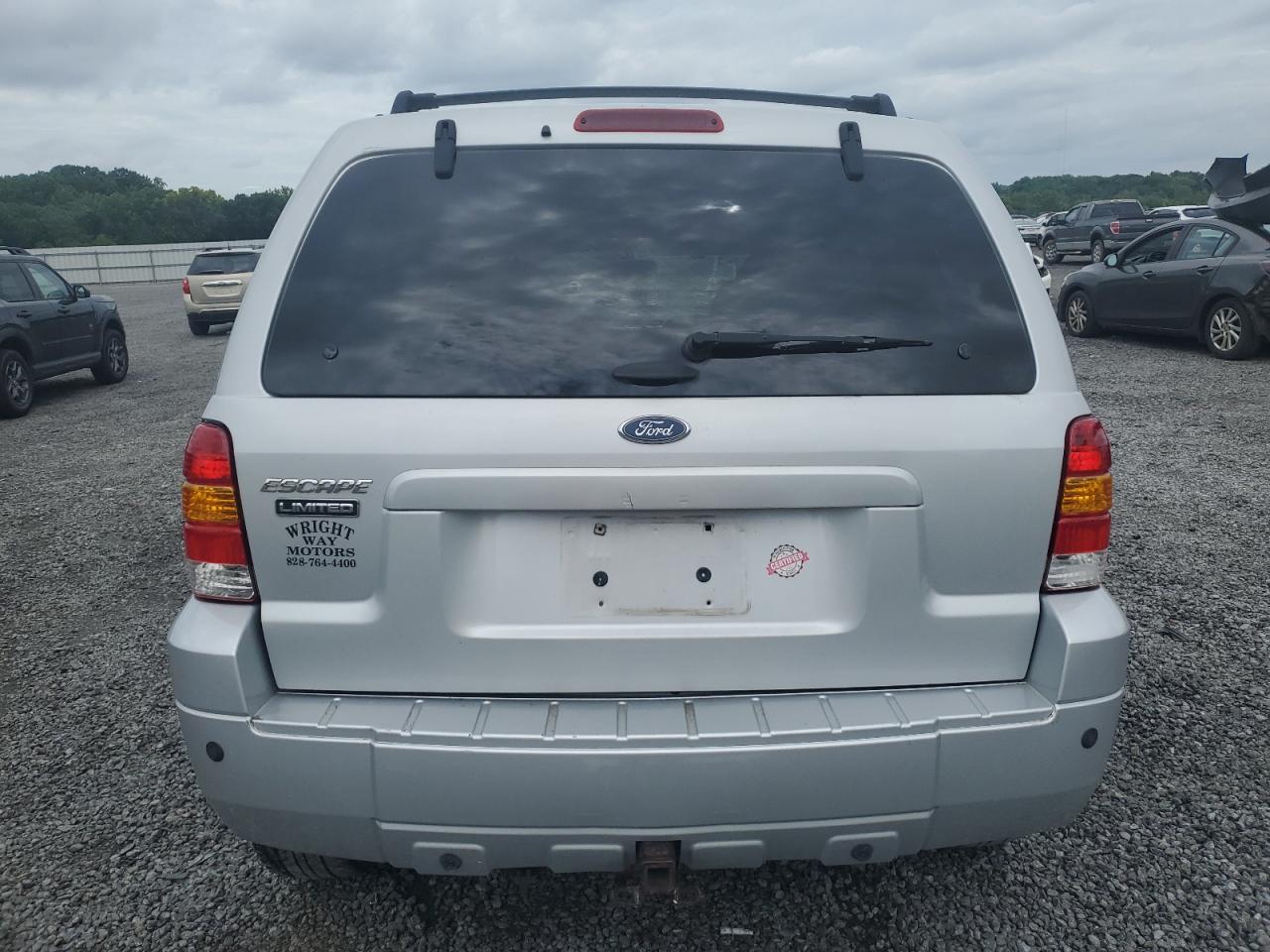 2005 Ford Escape Limited VIN: 1FMCU94175KA70188 Lot: 64154974