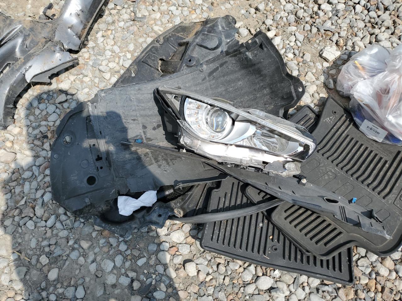 2015 Infiniti Q50 Base VIN: JN1BV7AP7FM356352 Lot: 61886774