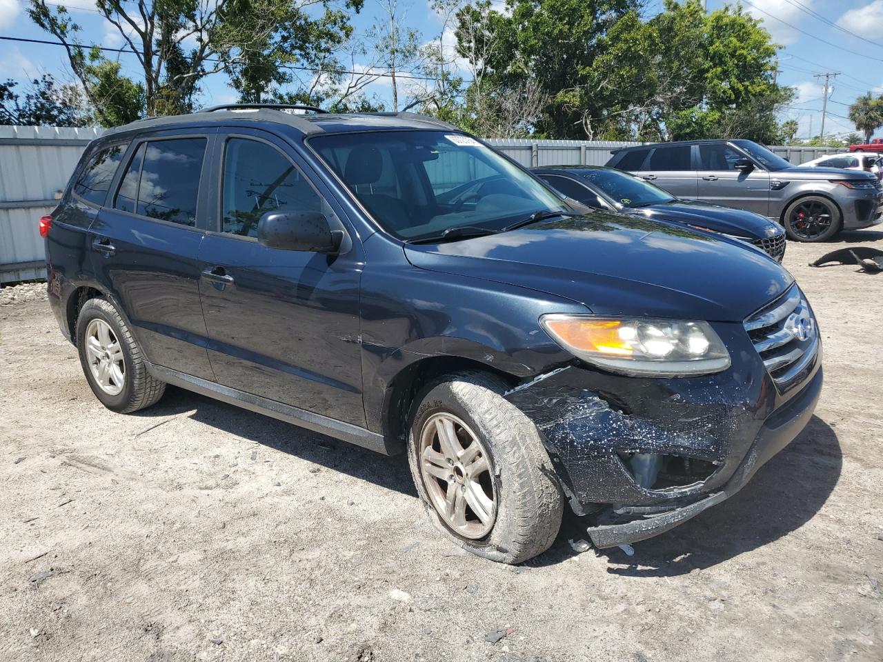 2012 Hyundai Santa Fe - Image 4