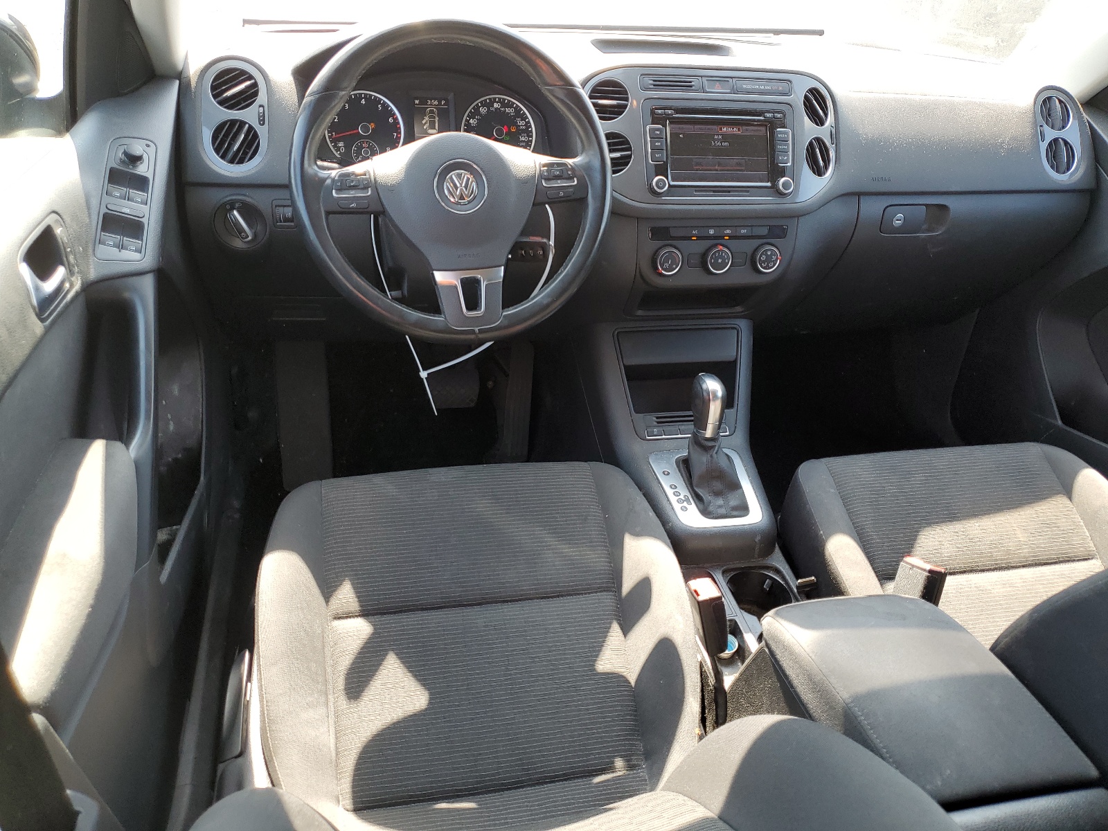 WVGAV7AX1FW554742 2015 Volkswagen Tiguan S