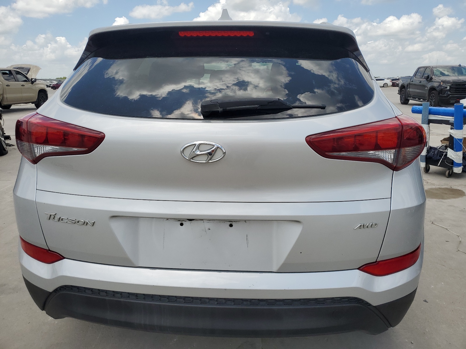 KM8J3CA45JU733049 2018 Hyundai Tucson Sel