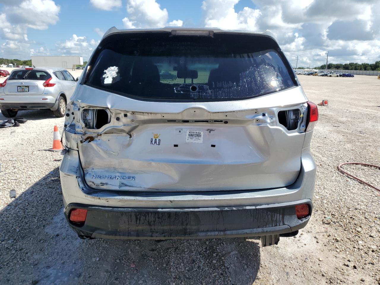 2019 Toyota Highlander Le VIN: 5TDZARFHXKS047493 Lot: 62934814