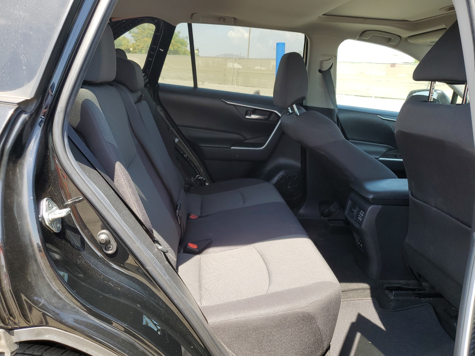 2T3W1RFV7KW008321 2019 Toyota Rav4 Xle