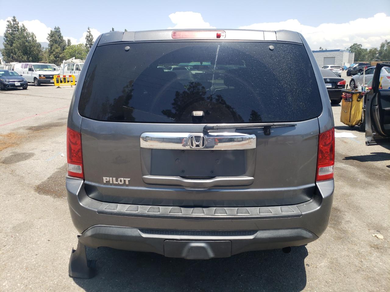 2013 Honda Pilot Lx VIN: 5FNYF3H2XDB010888 Lot: 63332454