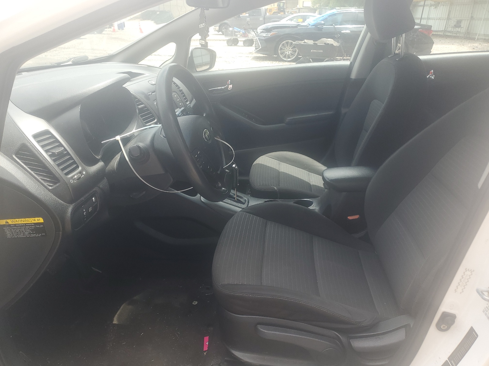 KNAFX4A60F5427607 2015 Kia Forte Lx