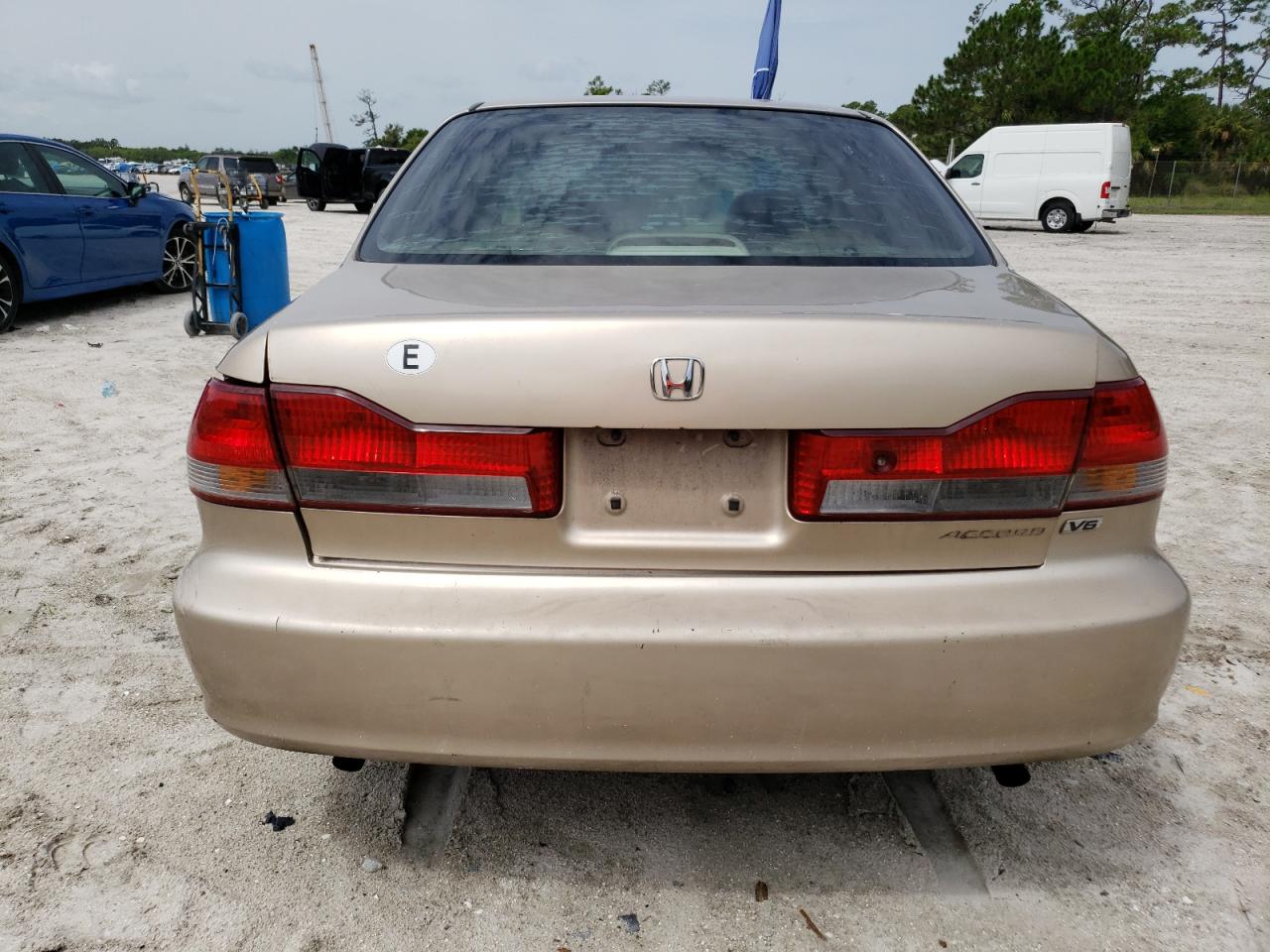 1HGCG16502A043737 2002 Honda Accord Ex